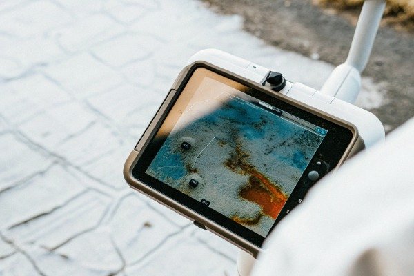 Thermal feed showing fire on sensor screen (ID#2)