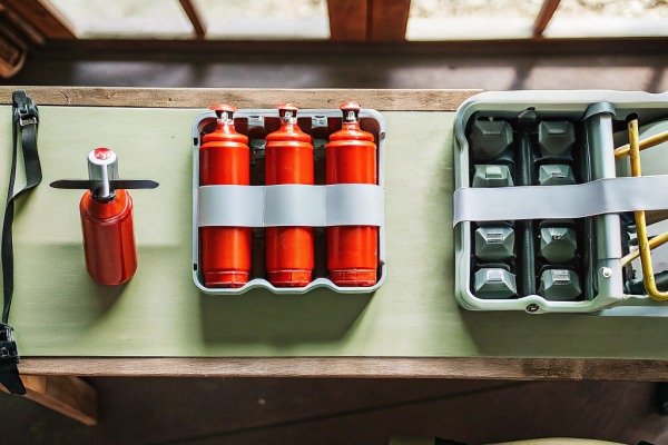 إعداد مطفأة الحريق معدات إطفاء الحريق على الطاولة (ID#2)