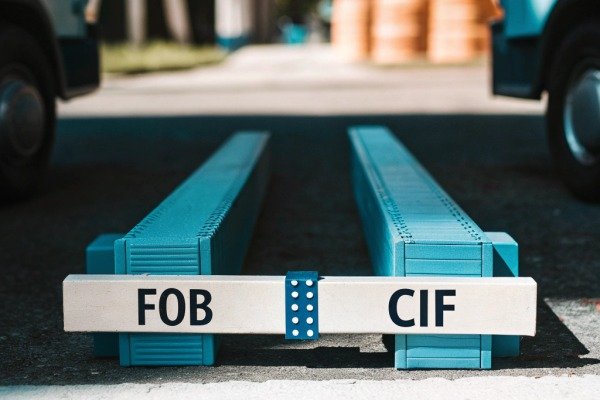 ملصقات الشحن ملصقات FOB و CIF على المنصات الزرقاء في الهواء الطلق (ID#4)