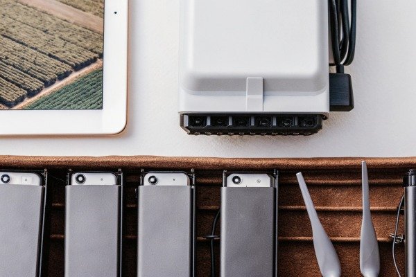 Tablet and devices for farm monitoring (ID#3)