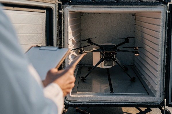 Visual element enhancing article text (ID#4)