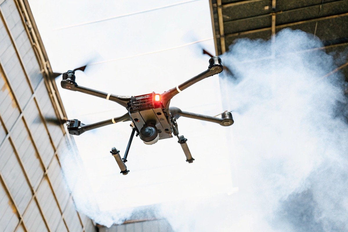 High-Smoke Reliability Verification Verifying smart follow reliability in high-smoke environments using infrared and LiDAR sensors (ID#2)