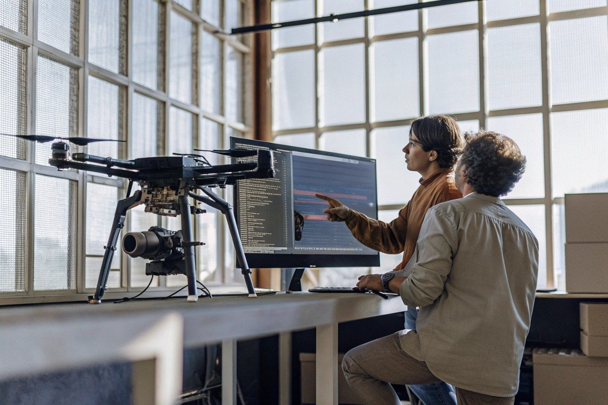 Evaluating OEM customization capabilities and secure logistics for complex drone delivery to US operations (ID#5)