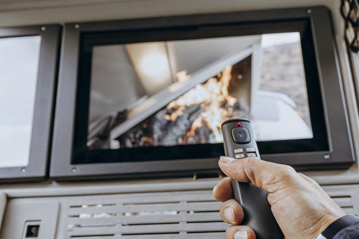 Real-time data synchronization latency benchmarks for firefighting drone monitoring screens (ID#3)