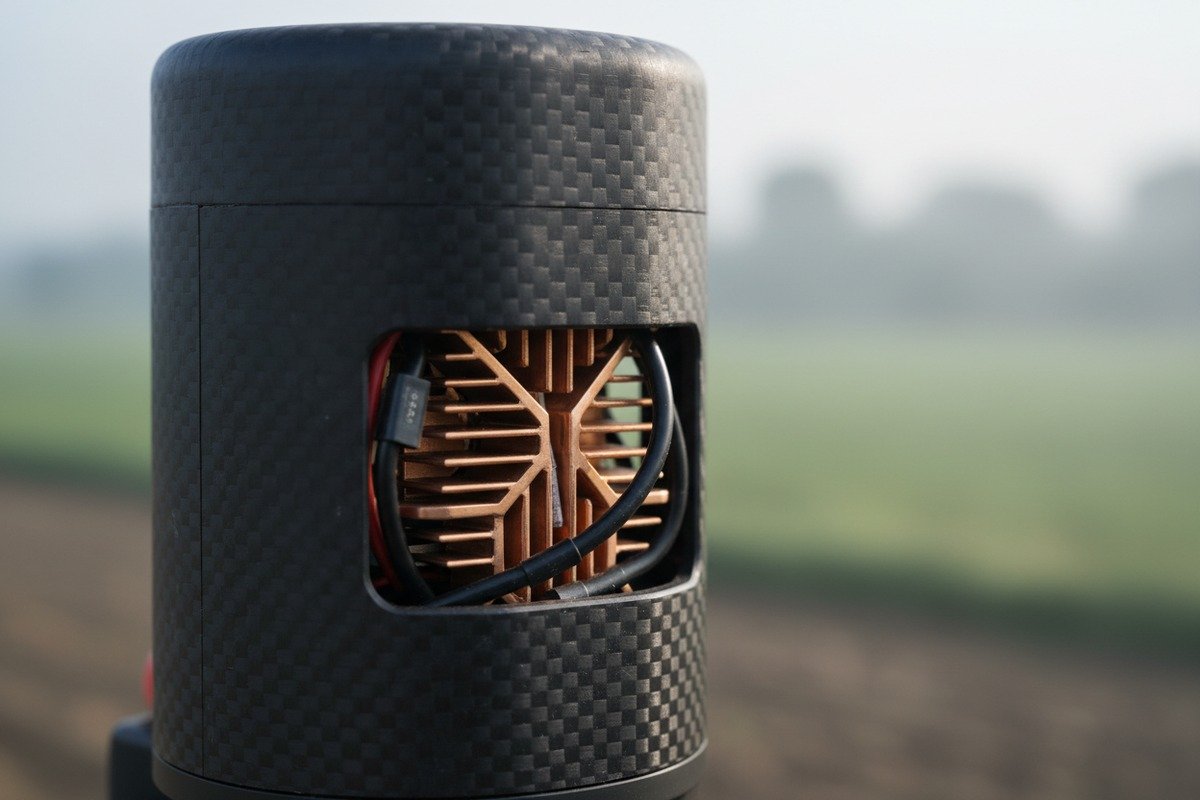 Drone motor thermal management features including heat sinks and sealed housings for humid climates (ID#2)